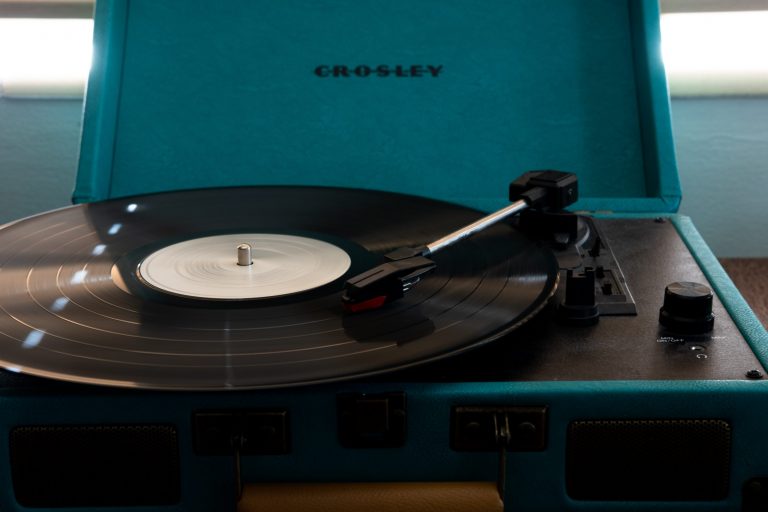 best record player with speakers