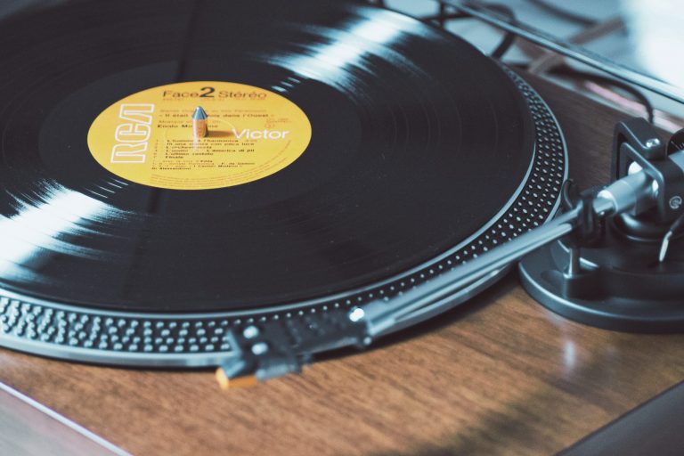 record player not spinning