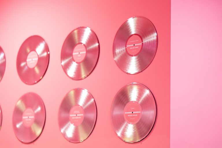 display records on wall