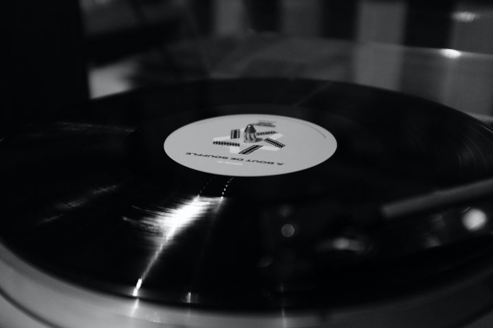 vinyl record weight