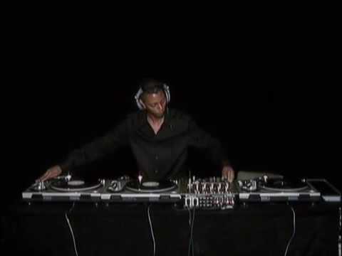 What are slipmats on direct drive turntable