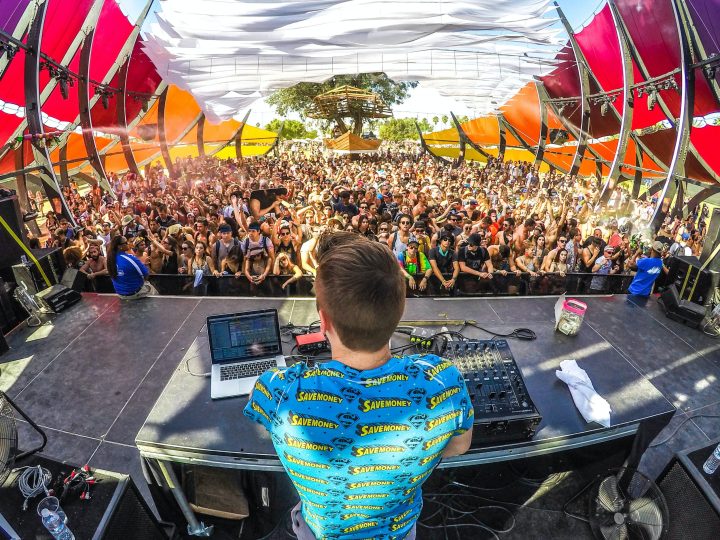 vinyl djing