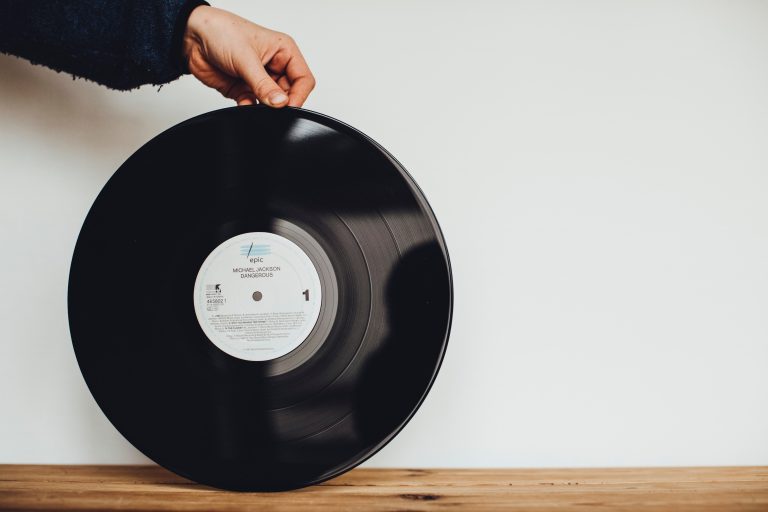Learn How To Achieve Clear Vinyl Playback: 4 Techniques To Eliminate Turntable Hum