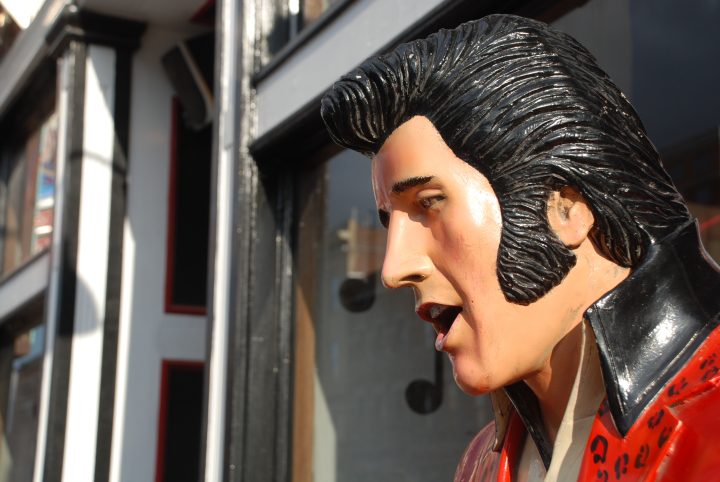 The 10 Most Valuable Vinyl Records by Elvis Presley