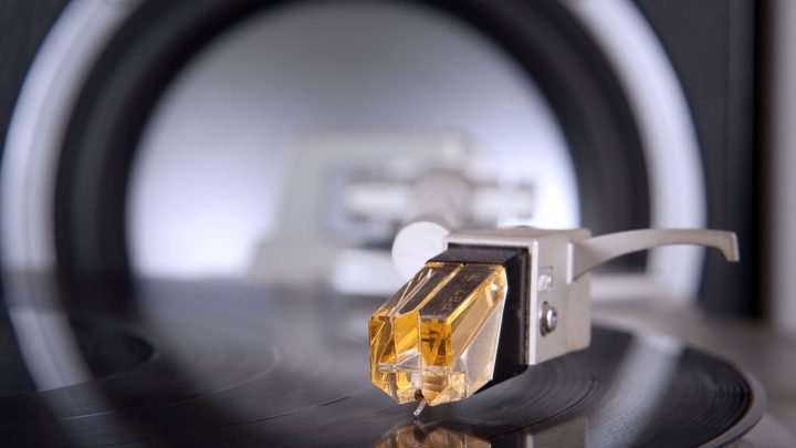 Best Speakers For Your Record Player: Elevate Your Listening Experience