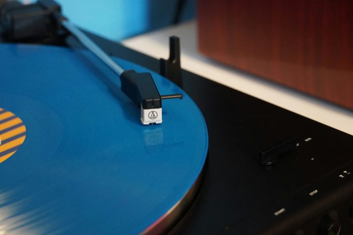 Mistakes to avoid when cleaning records