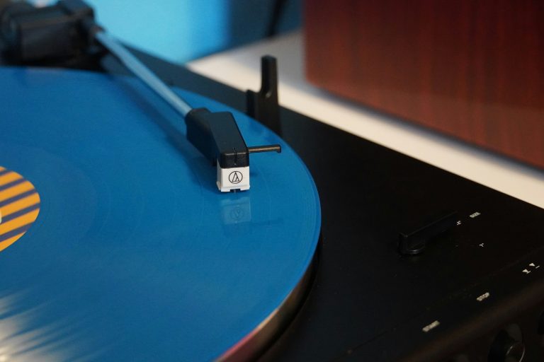 Mistakes to avoid when cleaning records