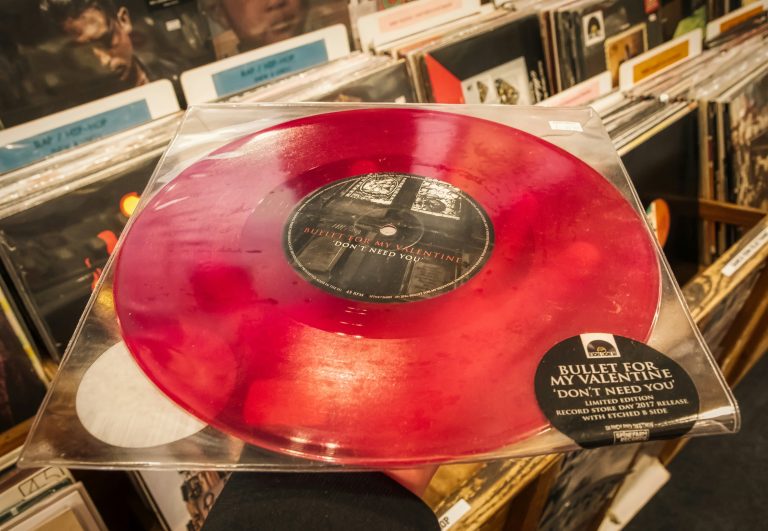 does vinyl sound better